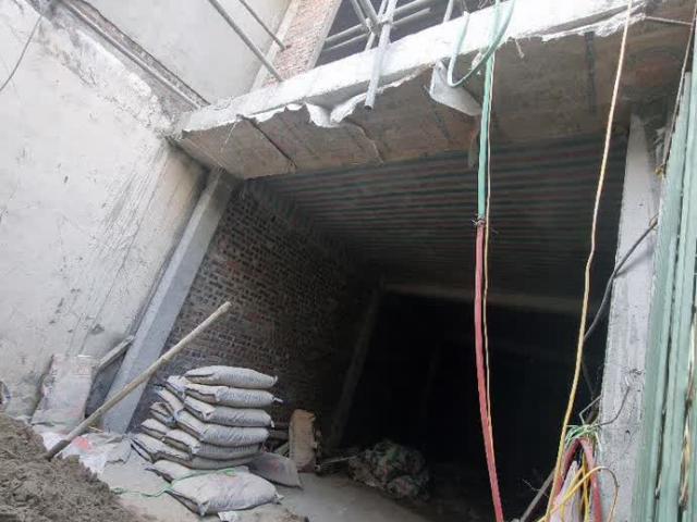 Bán Nhà: Tựu Liệt, cách bx Nước Ngầm 1km, 55m2, Thang Máy, 6 Tầng, vài bước ra phố, Hơn 8 tỷ
