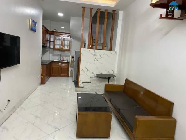 Bán Nhà Tam Trinh 33m2. 5 tầng. Mặt tiền 4.1m. giá 7.1 Tỷ Hoàng Mai Hà Nội