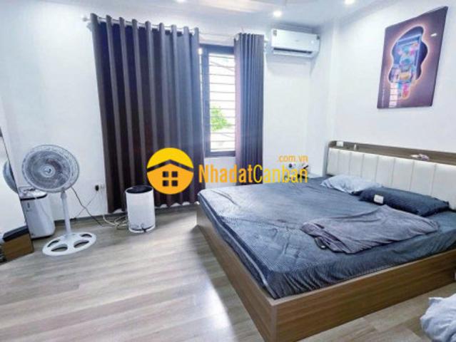 Bán nhà tam trinh cầu mai động 5 tầng long lanh dân xây lô góc hai bà trưng