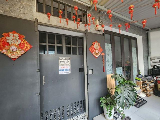 Bán nhà Tám Danh, ngay Tạ Quang Bửu, ngang 8m, dòng tiền 80tr/tháng, làm CHDV