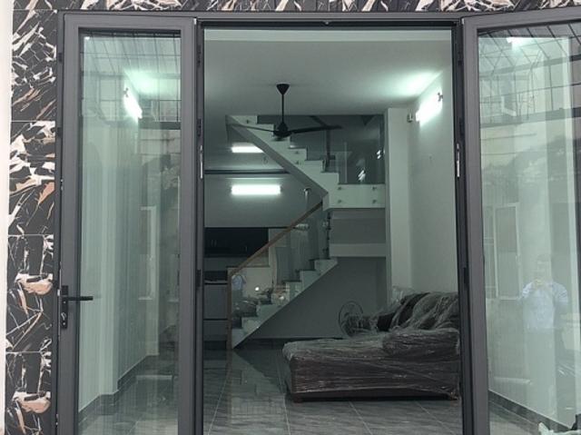 Bán nhà tân bình hxh 80m2 4 tầng vip tân binh sát mặt tiền bùi thị xuân 8.8 tỷ