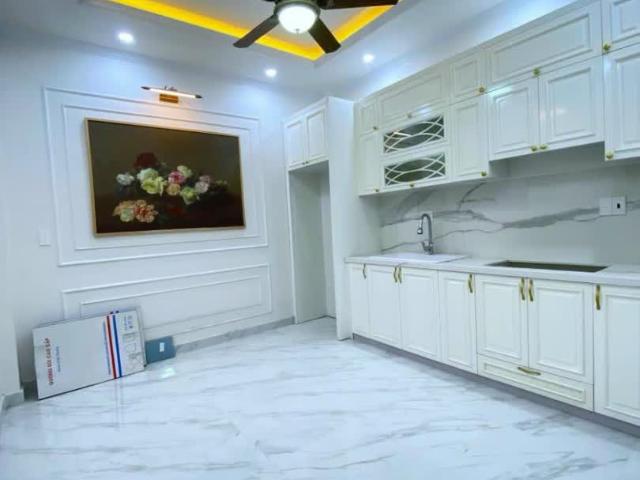 Bán Nhà Tân Bình HXH Đẹp Lung Linh 4 Tầng. 5.55 Tỷ