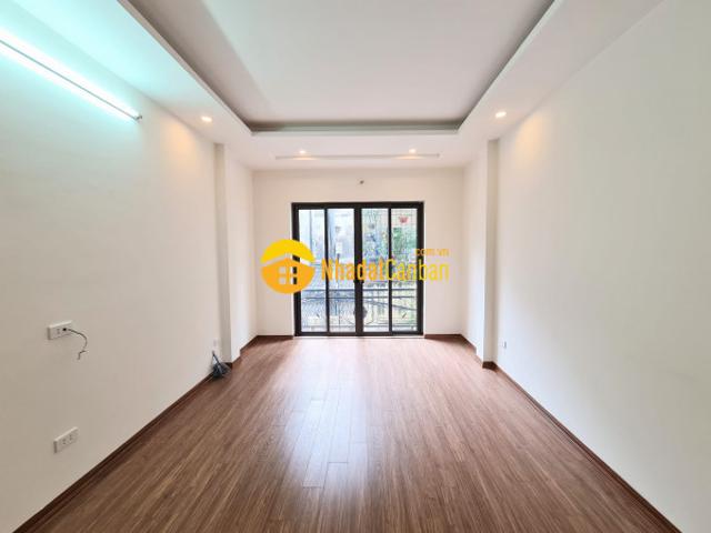 Bán nhà tân mai 55m5 tầng trước nhà xe ba gác nhỉnh 5 tỷ