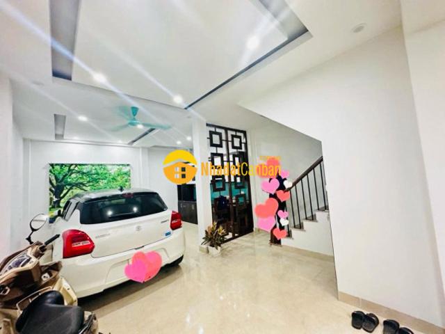 Bán nhà tây hồ, ô tô vào nhà 5 tầng 3 phòng ngủ dọn vào ở ngay trước tết