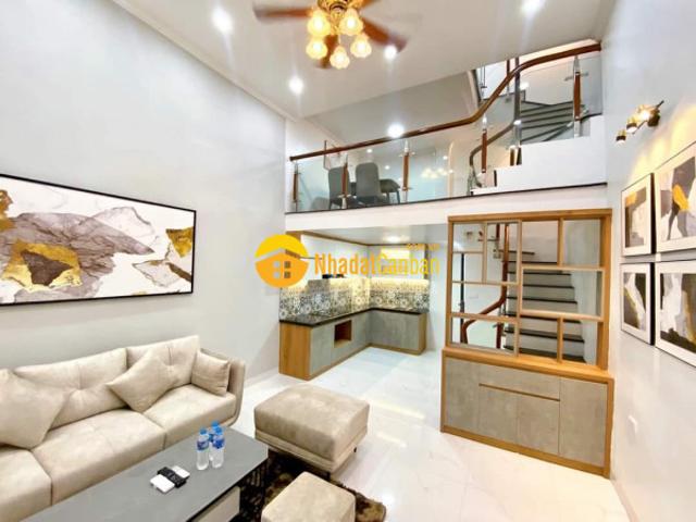 Bán nhà thịnh hào, đống đa. 29m2. 3 tầng full nội thất