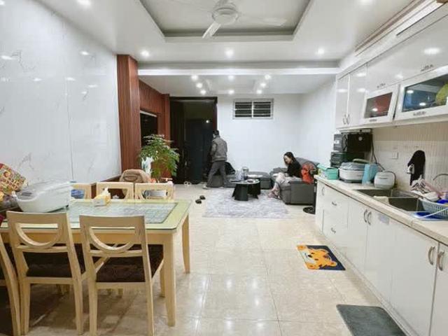 Bán nhà Thịnh Quang, Đống Đa cạnh Ngã Tư Sở 50m2x5T full nội thất về ở ngay chốt 8,7 tỷ