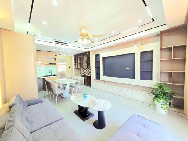 Bán nhà thạch bàn 45m2 6 tầng thang máy gara ô tô 11. X Tỷ