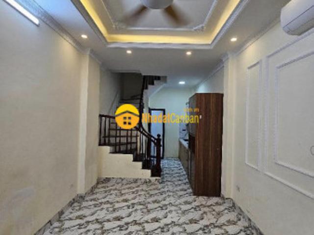 Bán nhà thạch bàn 30mx5tầng mt 3,5m giá 4, x tỷ