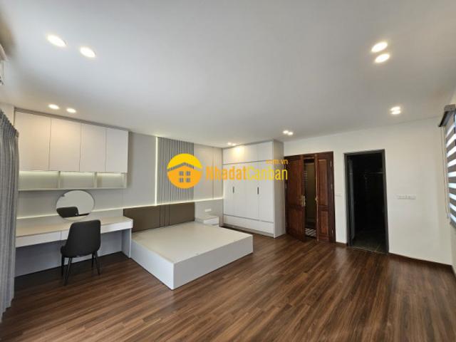 Bán nhà thạch bàn, long biên 7 tầng, 50m, mt5m oto vào nhà nhỉnh 13 tỷ