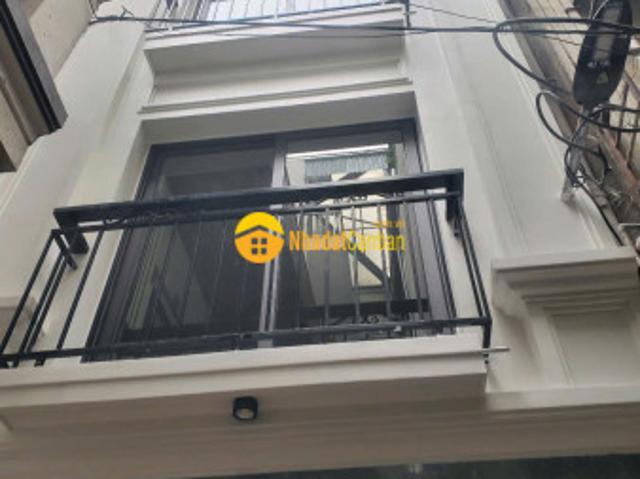 Bán nhà thạch bàn, long biên 5 tầng, 33m oto đỗ cổng nhỉnh 5 tỷ