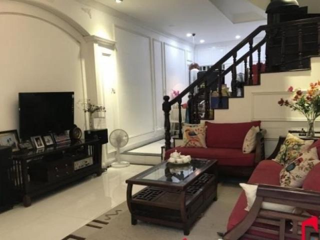 Bán nhà Thụy Khuê, Tây Hồ. DT 80m2,MT4m, giá 4.9 tỷ