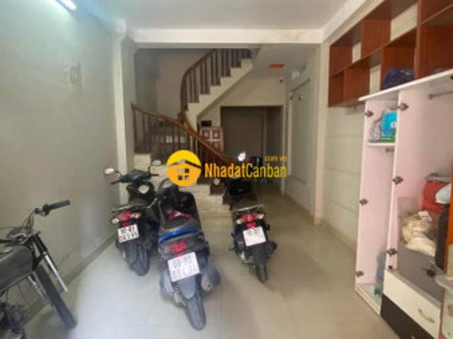 Bán nhà thụy khuê. Ngõ thông thoáng kinh doanh nhộn nhịp. Dt 36m. 4 tầng. Mt 3,8m. 5 tỷ
