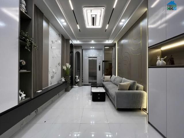 Bán nhà thang máy 6 tầng 32m cực đẹp kim ngưu, hbt
