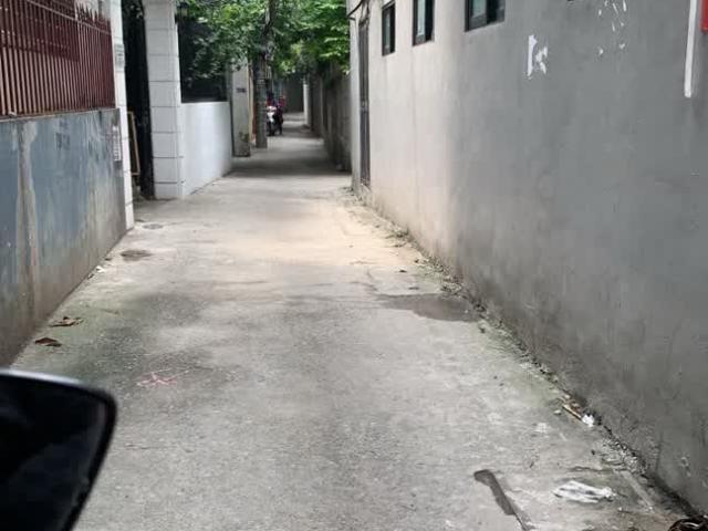 Bán nhà Thái Hà, 35m, 5T, MT 3.7m, dân xây ba gác, ngõ nông 20m ra đường ô tô, ở sướng. Giá 7 tỷ