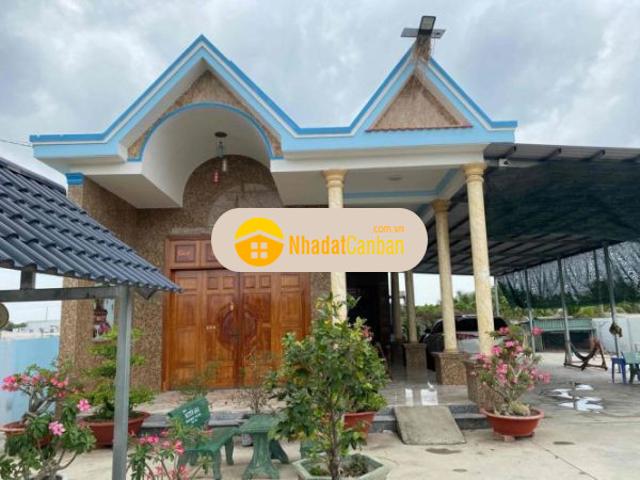 Bán nhà thái tại xã long khê huyên cần đước