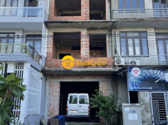 Bán nhà thô 3 tầng green city khu b view trường tiểu học công viên