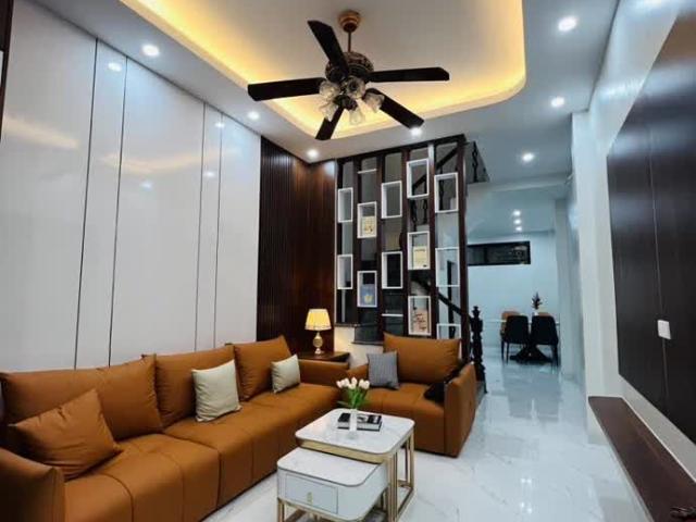 Bán Nhà Tô Hiệu Hà Đông, 2 Mặt Thoáng, 51m2, 10. X Tỷ