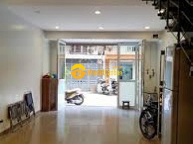 Bán nhà tô vĩnh diện thanh xuân, 35m2, 4 tỷ, sổ nở hậu, lh bđs dân 0983031