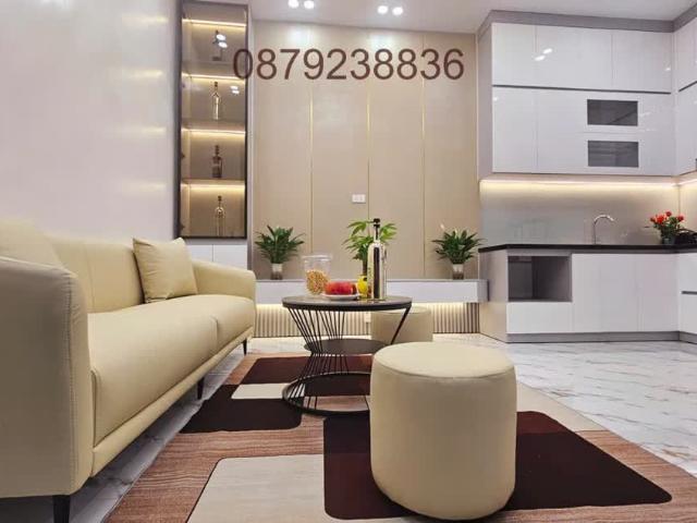 Bán Nhà Tôn Đức Thắng, 5 Tầng, Nhà Mới, Gần Phố, Sát Ô Tô, Chỉ 5.6 Tỷ