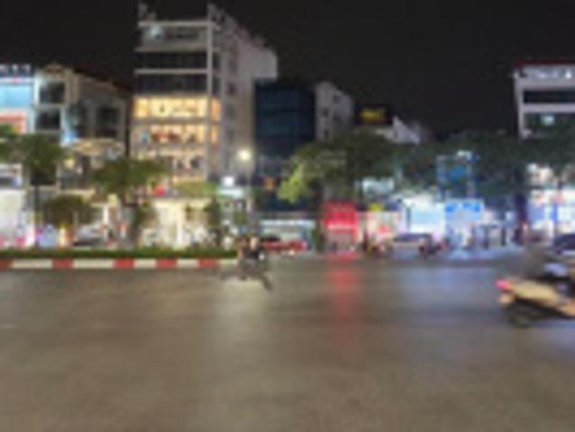 Bán nhà trần duy hưng 7 tầng, mặt tiền 5m, 70m2, kinh doanh dòng tiền 18,7 tỷ