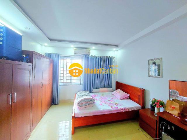 Bán nhà trước tết la khê, hà đông 40mx5 tầng ngõ thông gần phố hơn 3 tỷ