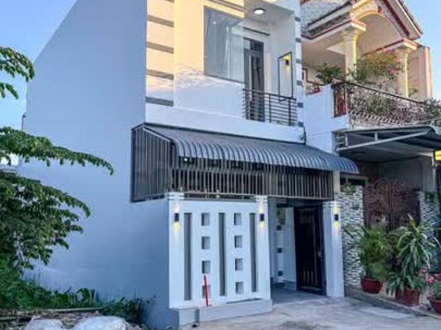 Bán nhà trệt 1 lầu giá dưới 3 tỉ hẻm gỗ Nam Phát P long tuyền bình thủy TPCT