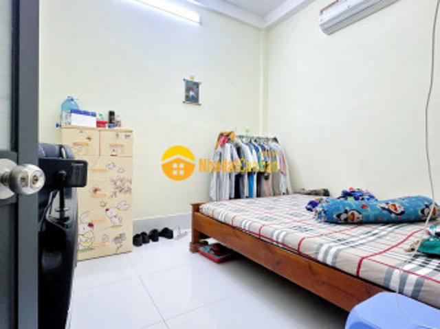 Bán nhà trệt lầu kế bên chợ phú thứ kdc 586, gần bv hoàn mỹ đường số 44 kdc 586, p. Hưng phú
