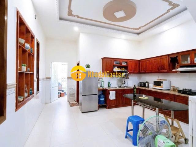 Bán nhà trệt lầu vị trí đẹp đối diện cổng trường non đường b11 kdc phú an, phường hưng phú