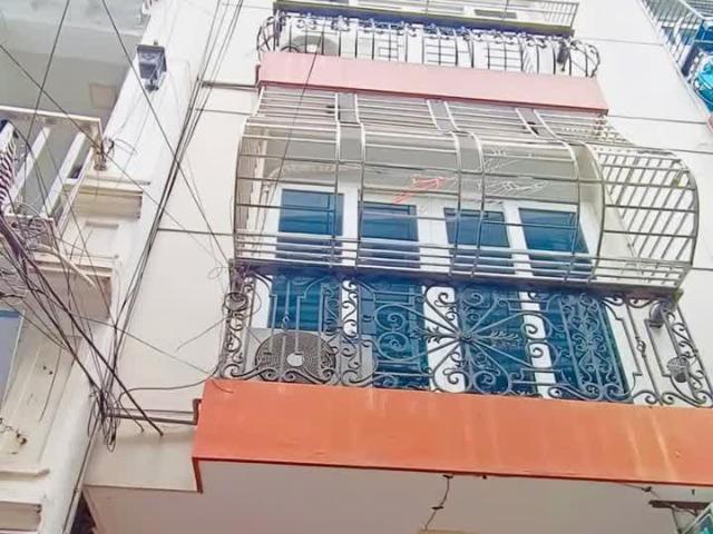 Bán Nhà Trung Tâm Quận Cầu Giấy Ô Tô Đỗ Cửa Kinh Doanh Sầm Uất Vừa Ở Vừa Cho Thuê Chỉ 13 Tỷ