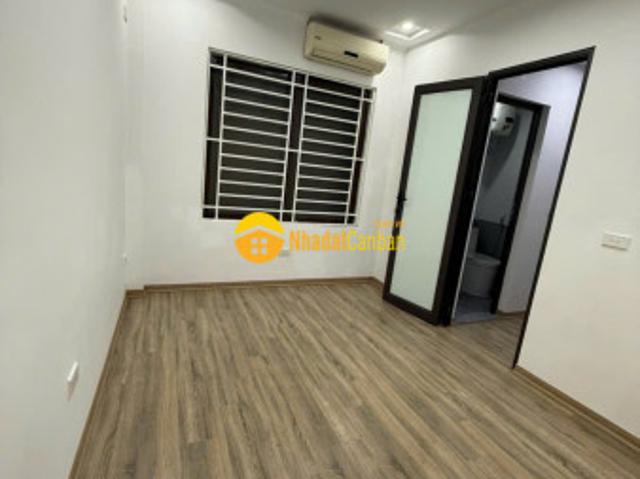 Bán nhà đầu ngõ 559 kim ngưu, giá 5.2 tỷ, 22m2x5t, ở luôn