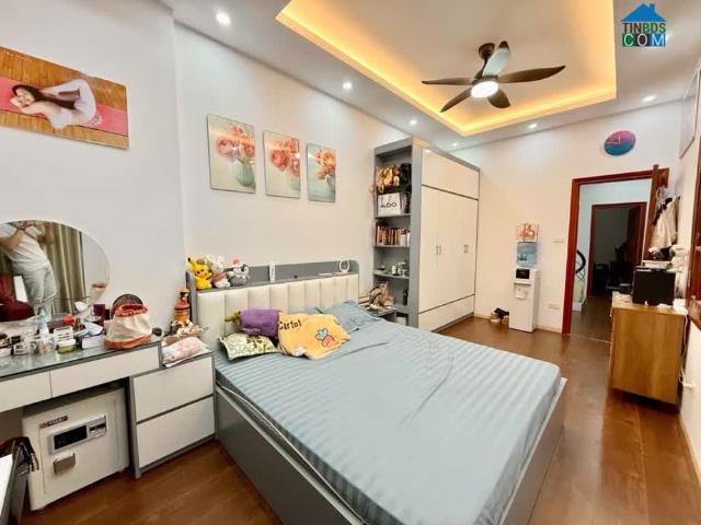 Bán nhà Võ Chí Công 37m2, 5 tầng, gần Hồ Tây, giá 5,85 tỷ