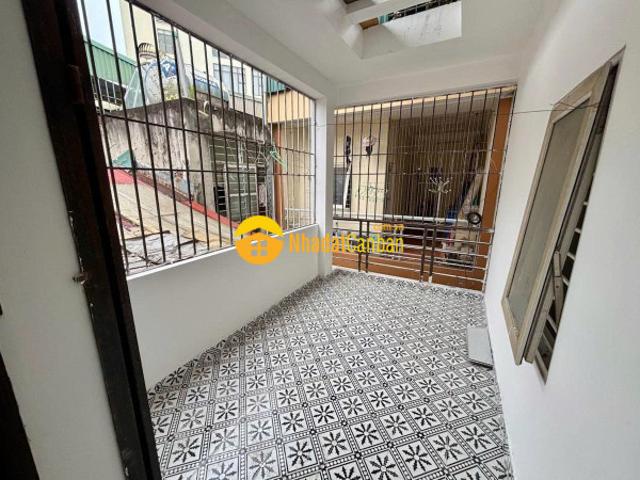 Bán nhà võ chí công cầu giấy 35m² 5 tầng gần starlake ô chờ thang máy giá 8 tỷ
