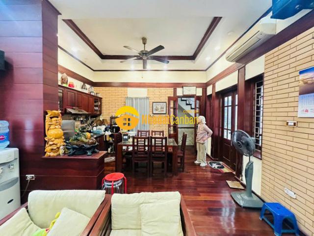Bán nhà văn miếu, 65m2, 5t, 18,3 tỷ, gara oto, ngõ thông