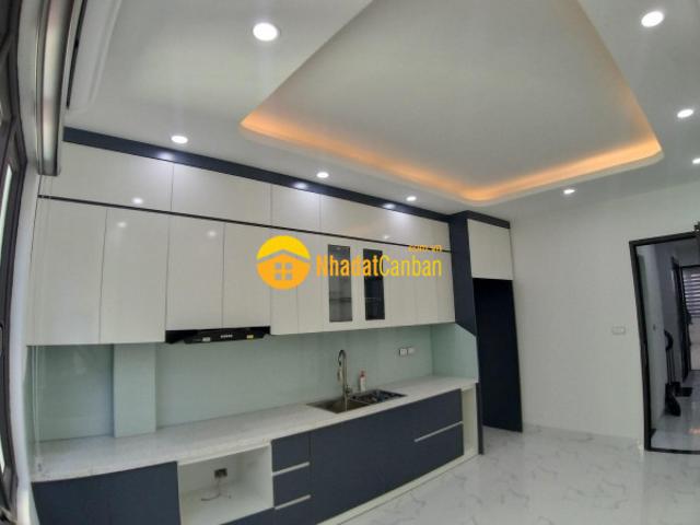 Bán nhà văn quán, hà đông 35mx5t, cách ô tô 10m, tặng nội thất chỉ 4 tỷ