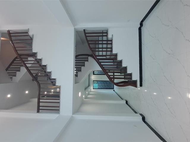 Bán nhà Vĩnh Trung, 43m² x 5 tầng, ô tô vào nhà, giá 5 tỷ