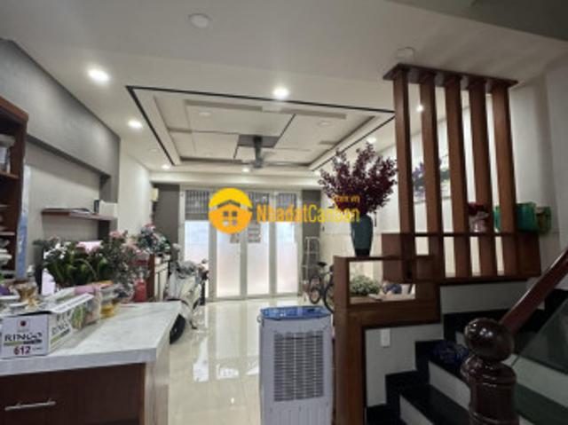 Bán nhà vĩnh viễn quận 10 50m, giá 7.8 tỷ, 3 tầng, 4.2x 12