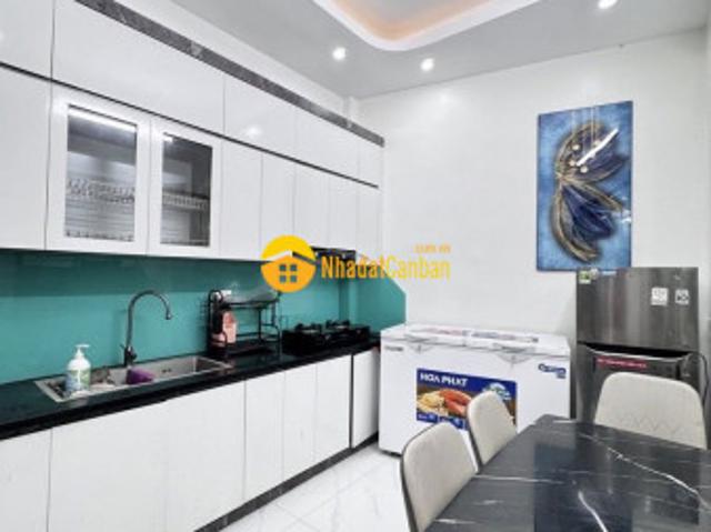 Bán nhà võ thị sáu ngõ thông ra các phố, ba gác đỗ cửa, dt 30m giá 5.75 tỷ sđcc