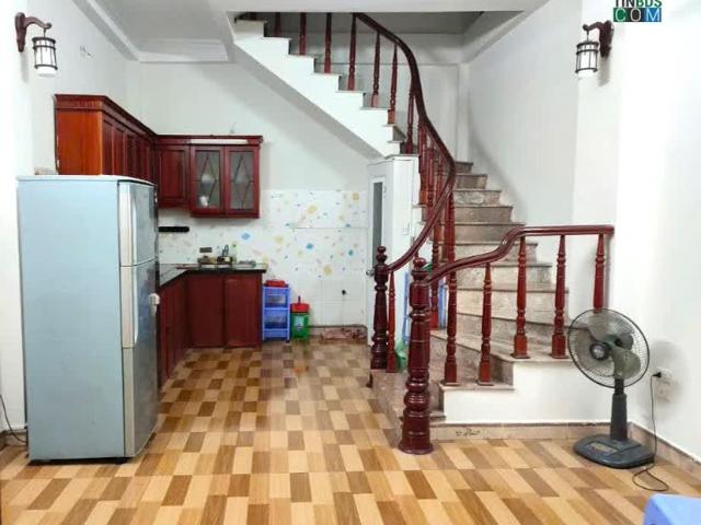 Bán Nhà Vị Trí Đẹp Gần Mặt Phố Vĩnh Hưng – Nhà 4 Tầng – 3PN – Giá Tốt Chỉ 5,35 Tỷ
