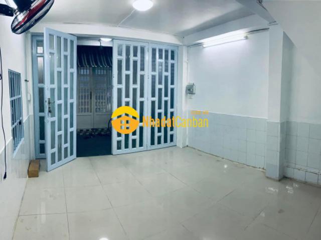 Bán nhà võ văn tần q3 ngang gần 4m, dtsd 46m, hẻm 3 gác sát hẻm xe hơi, chỉ hơn 3 tỷ