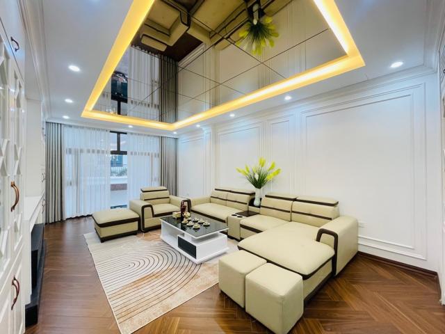 Bán nhà việt hưng 65m2 6 tầng thang máy gara ô tô full nội thất 18. X Tỷ