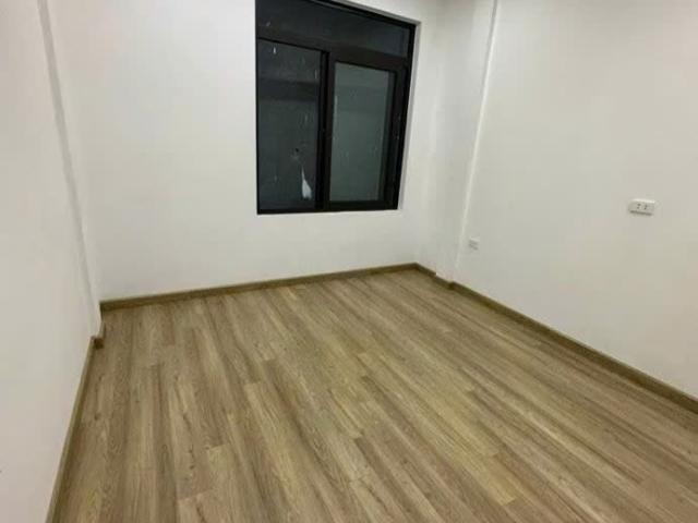 Bán Nhà Vip TT Láng Hạ – Mặt Phố – Ban Công Rộng 50M – Giá 5.9 Tỷ