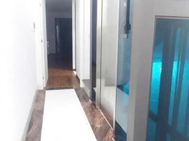 Bán Nhà Xuân La 54m, 5 tầng thang máy, oto đỗ cửa đường trước nhà 5m!