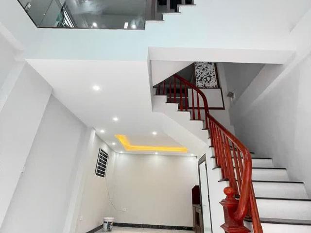 Bán nhà xã Tiền Yên, Hoài Đức. Lô góc 45m2 xây 4 tầng lệch hiện đại. Ngõ Ôtô 7 chỗ qua nhà