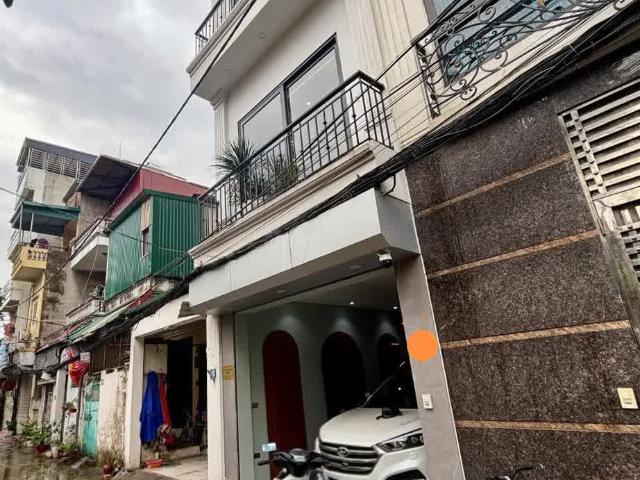 Bán Nhà 12 Tỷ 50M Lý Sơn Ngõ Ô Tô, Gara, Thang Máy, Long Biên Hà Nội