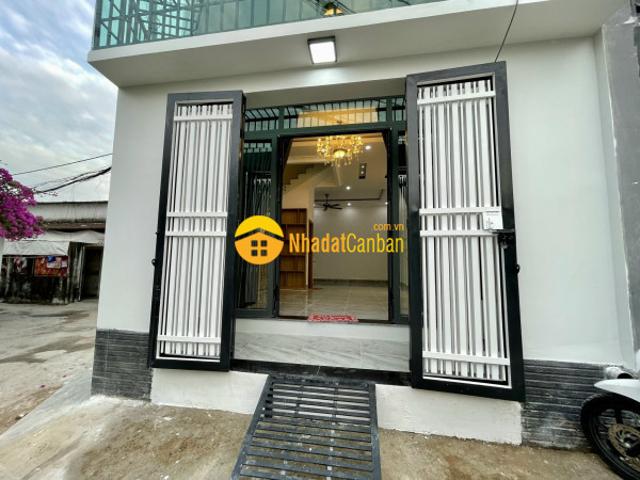 Bán nhà 1tr3 lầu shr, hxh, đs 8 linh xuân giá 4 ty78