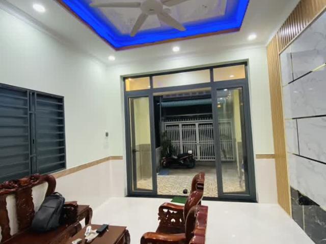 Bán nhà 1 Lầu 1 Trệt Bửu Hoà, SHR thổ cư 100% gần Vòng Xoay Cầu Hang, đường xe hơi