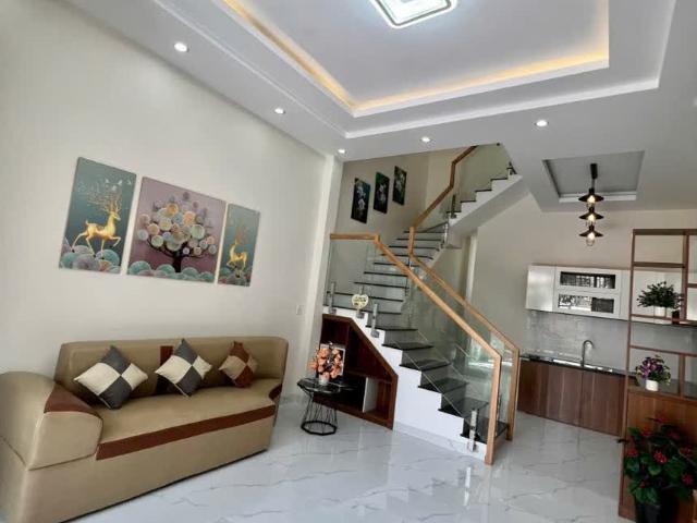 Bán nhà 1 Trệt 1 Lầu Tân Vạn, SHR thổ cư, đường nhựa xe hơi quay đầu, gần UBND phường