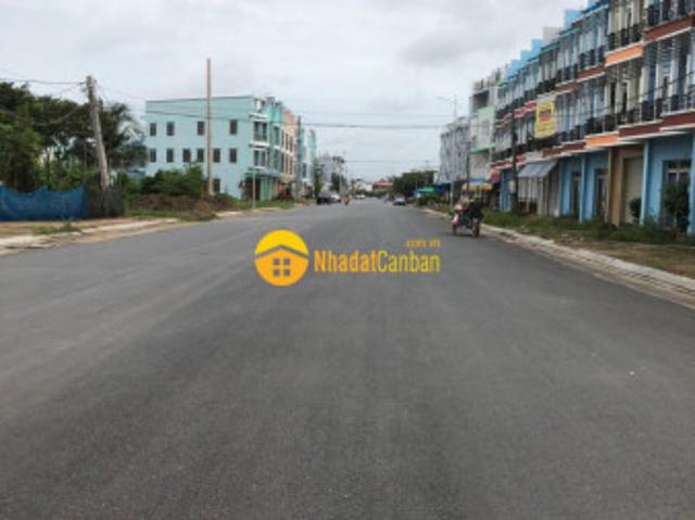 Bán nhà 1 trệt 1 lầu gần công viên đài truyền hình phường 3 vĩnh long