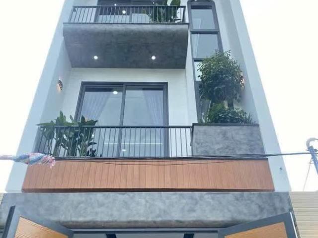 Bán nhà 1 trệt 2 lầu – 4 phòng – sổ riêng chính chủ – p6 tân an long an – 70m² – giá 2t395