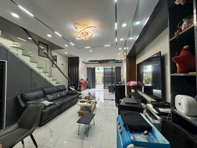 Bán nhà 1 trệt 2 lầu sân thượng trước sau, 70m2, 4pn kdc bình hòa p. 13, bình thạnh